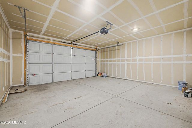 10542 S Dominguez Drive, Vail, AZ 85641