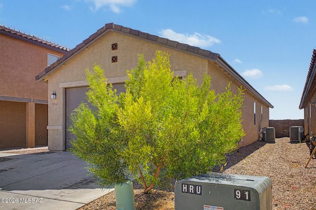 10542 S Dominguez Drive, Vail, AZ 85641