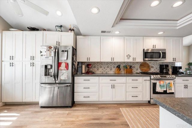 5329 Blackberry Way, Oceanside, CA 92057