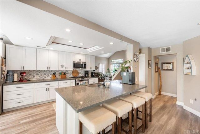 5329 Blackberry Way, Oceanside, CA 92057