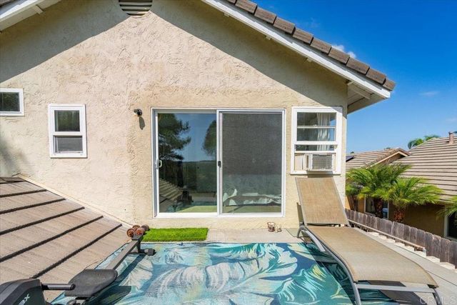 5329 Blackberry Way, Oceanside, CA 92057