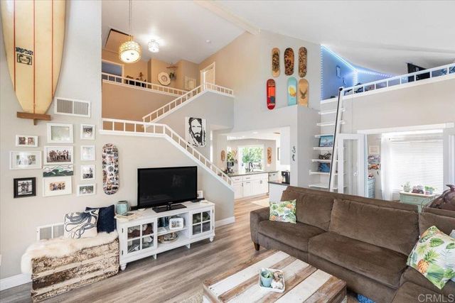 5329 Blackberry Way, Oceanside, CA 92057