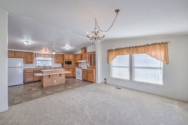 5461 East Navajo Boulevard, Pahrump, NV 89061