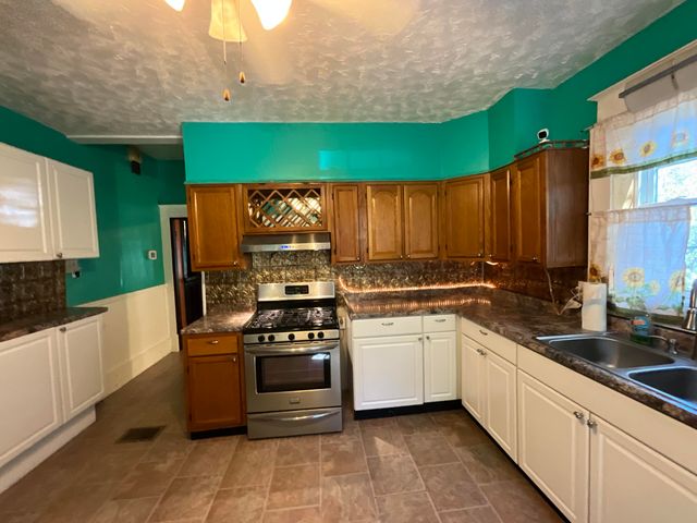 152 S Central Avenue, Somerset, KY 42501
