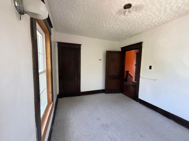 152 S Central Avenue, Somerset, KY 42501