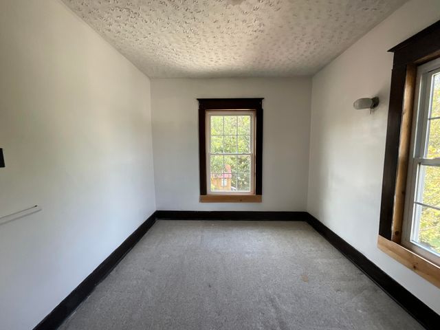 152 S Central Avenue, Somerset, KY 42501