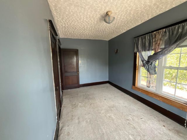 152 S Central Avenue, Somerset, KY 42501