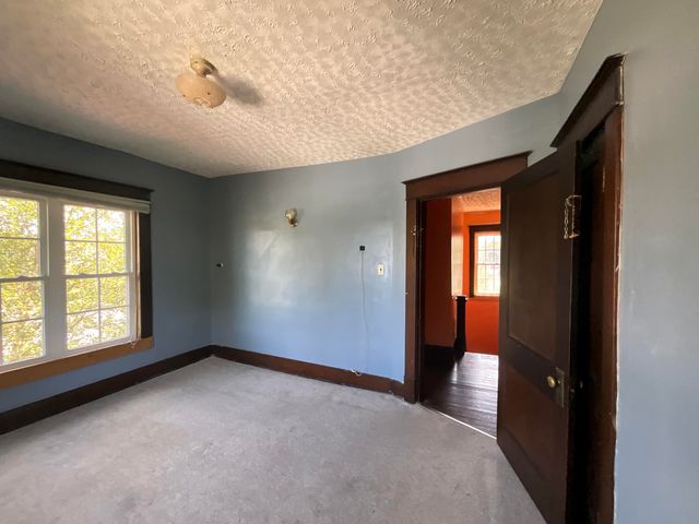 152 S Central Avenue, Somerset, KY 42501
