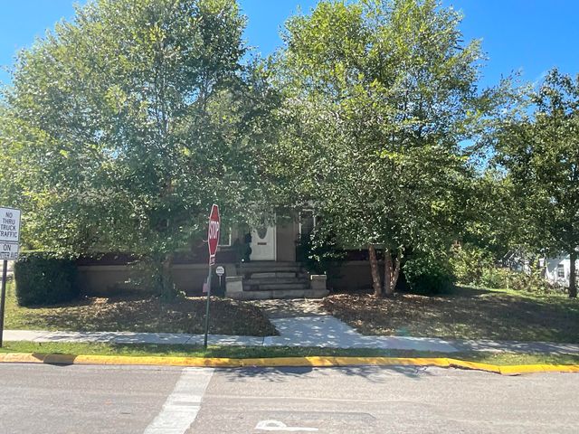 152 S Central Avenue, Somerset, KY 42501