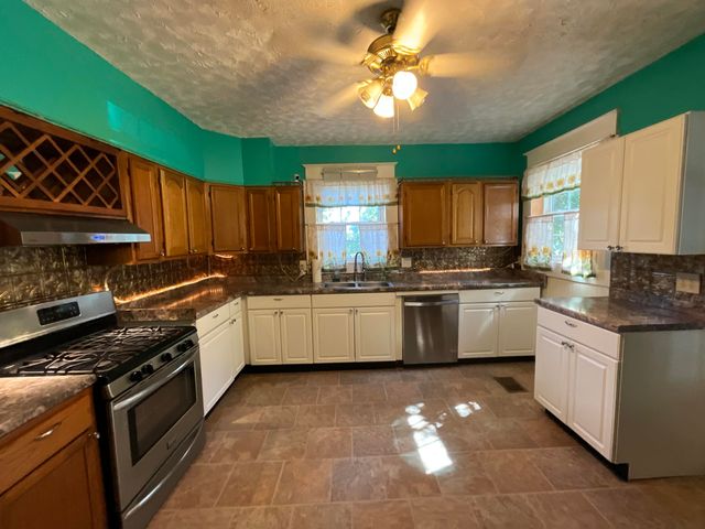 152 S Central Avenue, Somerset, KY 42501