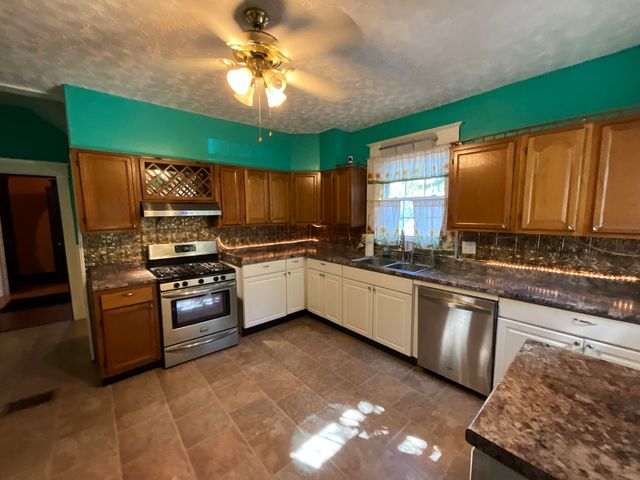 152 S Central Avenue, Somerset, KY 42501