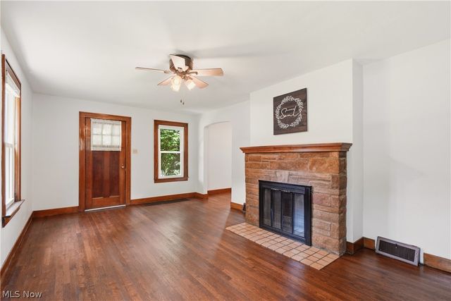 256 Uhl Drive, Akron, OH 44319