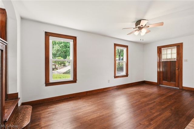 256 Uhl Drive, Akron, OH 44319