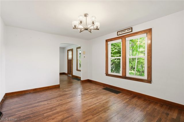 256 Uhl Drive, Akron, OH 44319