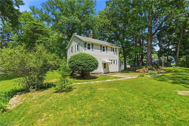 256 Uhl Drive, Akron, OH 44319