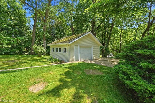 256 Uhl Drive, Akron, OH 44319
