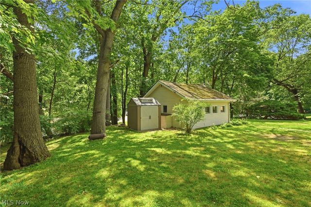 256 Uhl Drive, Akron, OH 44319