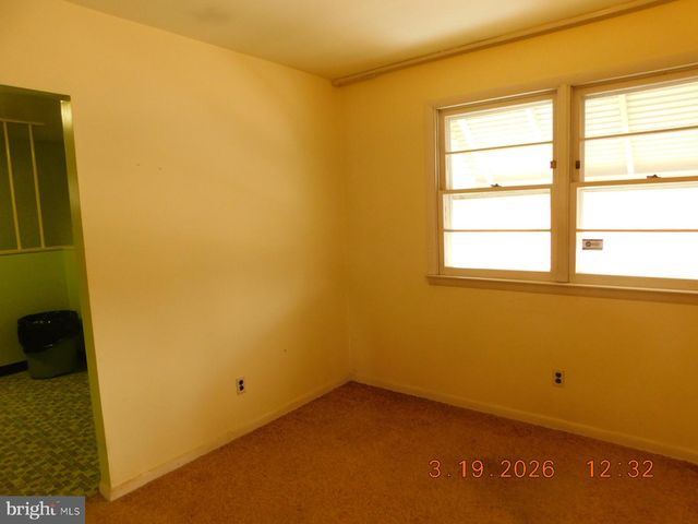 212 WARDEL RD, Wilmington, DE 19804