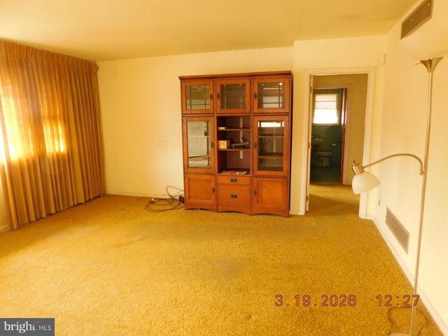 212 WARDEL RD, Wilmington, DE 19804