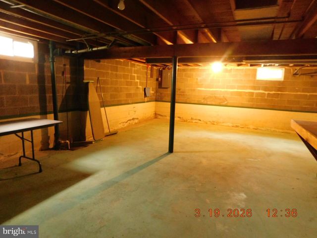 212 WARDEL RD, Wilmington, DE 19804