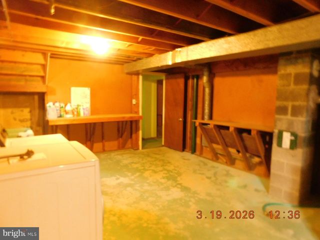 212 WARDEL RD, Wilmington, DE 19804