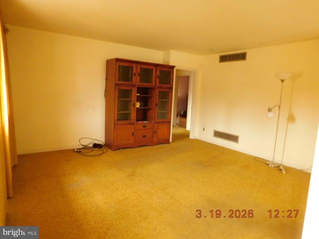 212 WARDEL RD, Wilmington, DE 19804