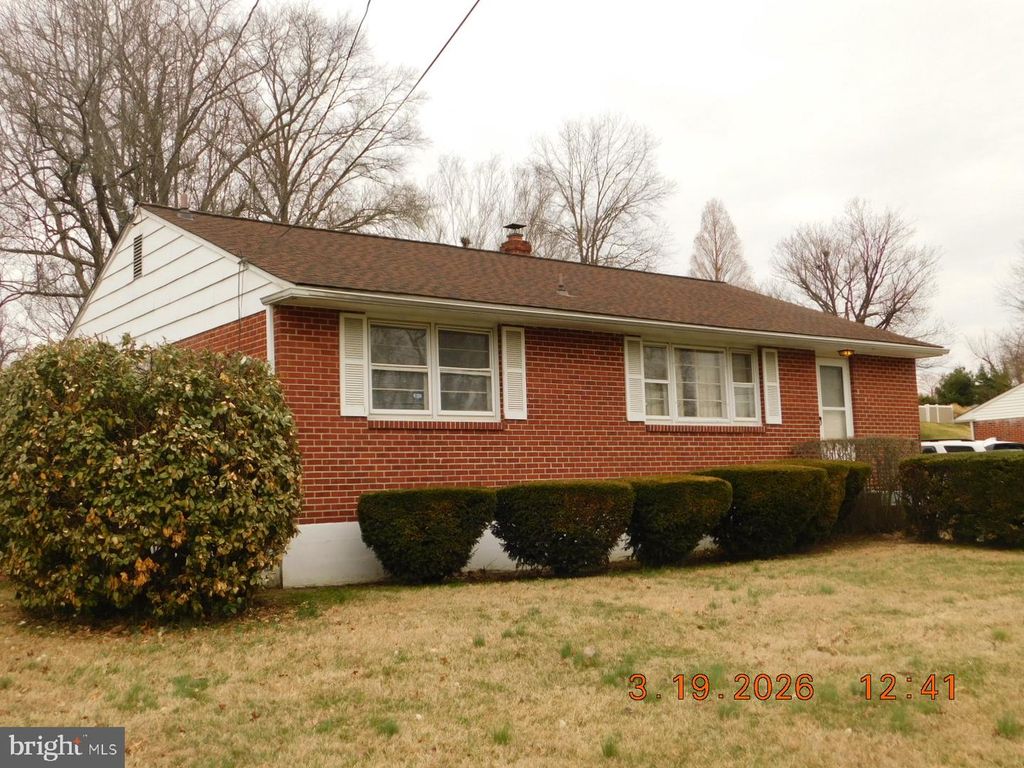 212 WARDEL RD, Wilmington, DE 19804