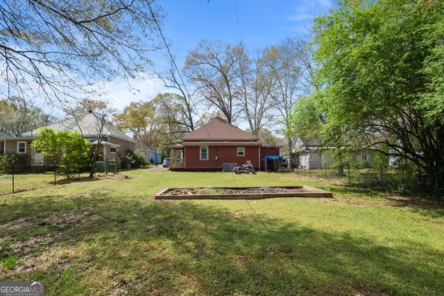 105 International Street, Hogansville, GA 30230