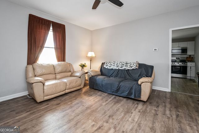 105 International Street, Hogansville, GA 30230