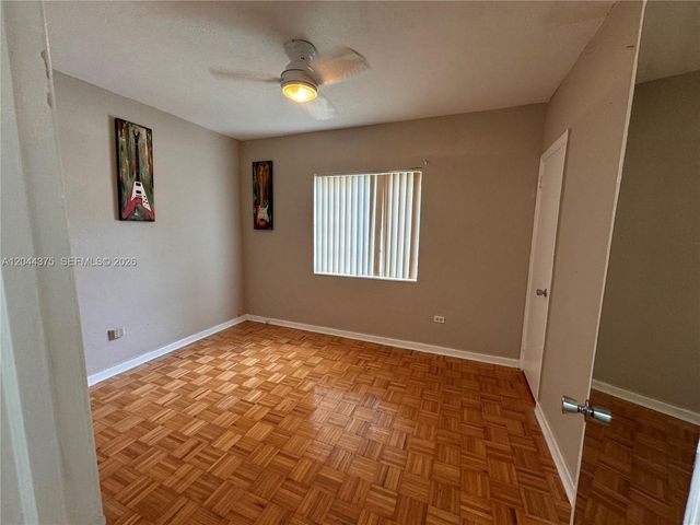 2082 NE 180th St 2082, North Miami Beach, FL 33162