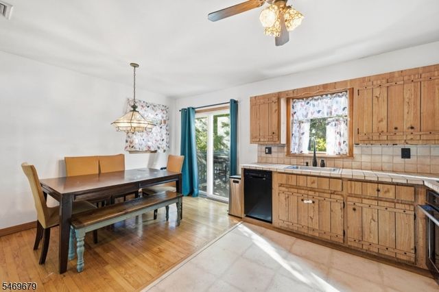 510 Dinah Rd, Roxbury Twp., NJ 07850