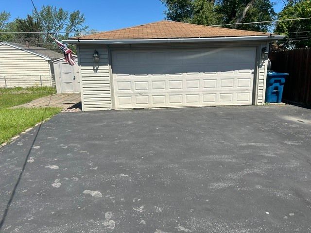 6314 W 85th Street, Burbank, IL 60459