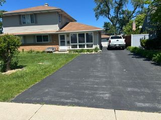 6314 W 85th Street, Burbank, IL 60459