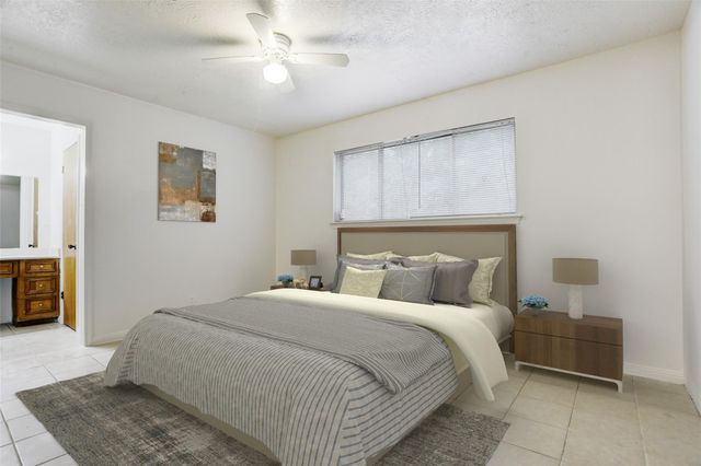 2503 Washington Street, Pearland, TX 77581