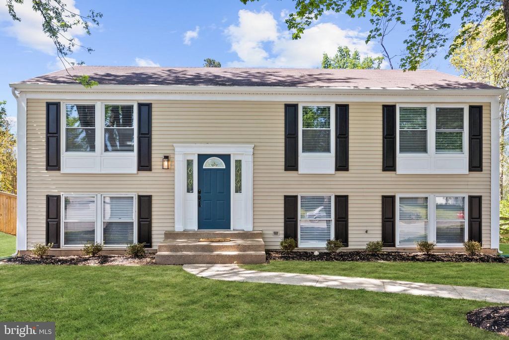 2592 VIKING DR, Herndon, VA 20171