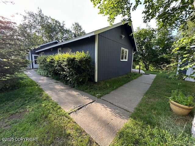 950 E Chugach View Drive, Wasilla, AK 99654