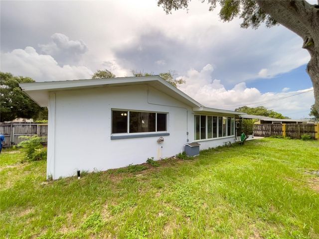 1812 LADY MARY DRIVE, Clearwater, FL 33756