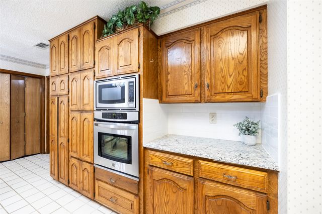 3100 Bellflower Lane, Carrollton, TX 75007