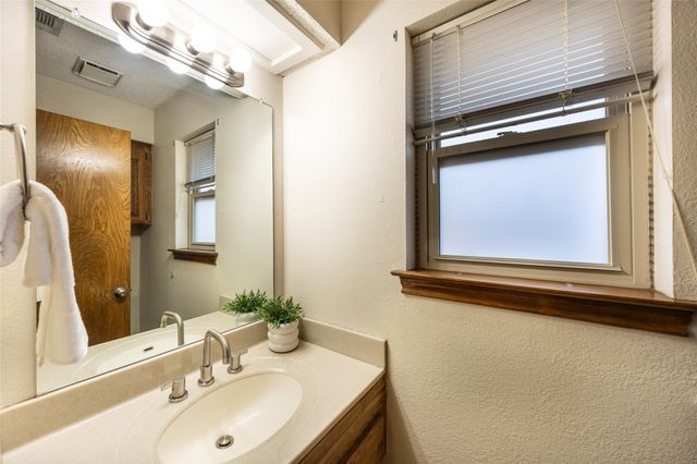 3100 Bellflower Lane, Carrollton, TX 75007