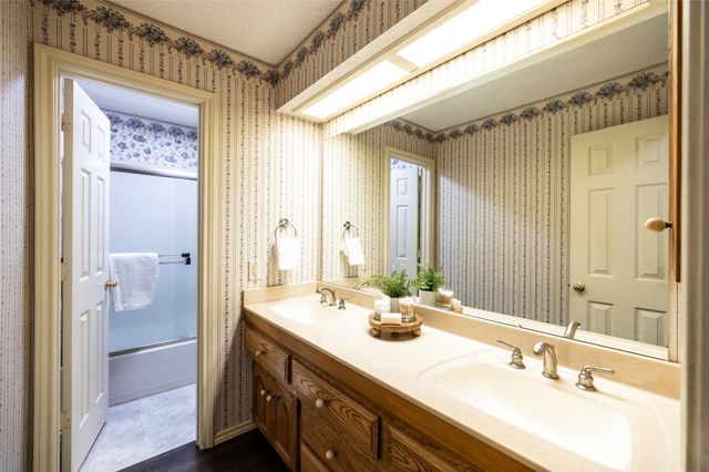 3100 Bellflower Lane, Carrollton, TX 75007