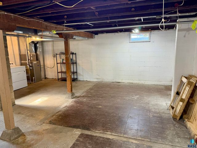 3309 N 10th Ave Avenue, Sioux Falls, SD 57104