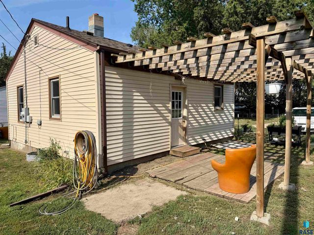 3309 N 10th Ave Avenue, Sioux Falls, SD 57104