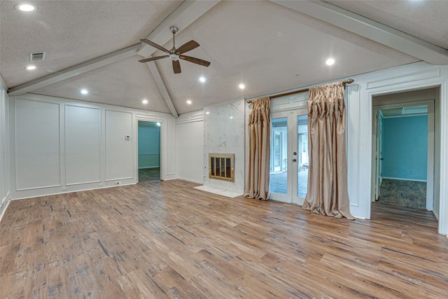 917 Meadowgate Drive, Garland, TX 75040