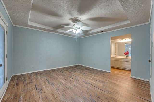 917 Meadowgate Drive, Garland, TX 75040