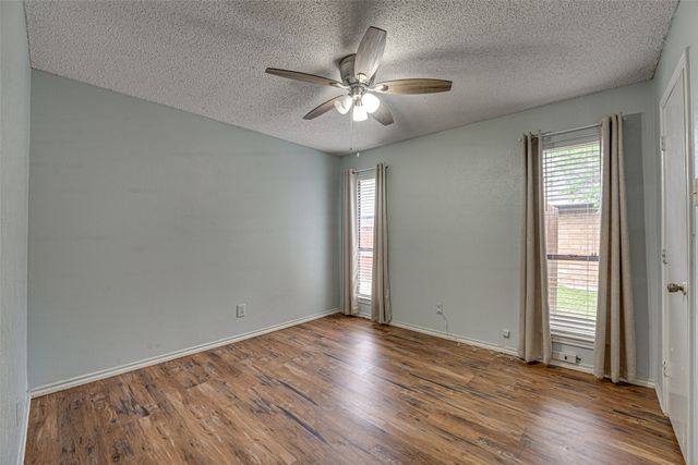 917 Meadowgate Drive, Garland, TX 75040