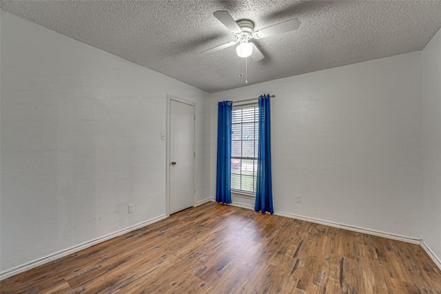 917 Meadowgate Drive, Garland, TX 75040