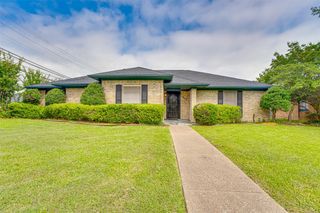 917 Meadowgate Drive, Garland, TX 75040
