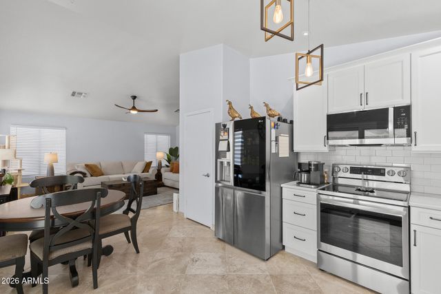 1039 W 6TH Avenue, Apache Junction, AZ 85120