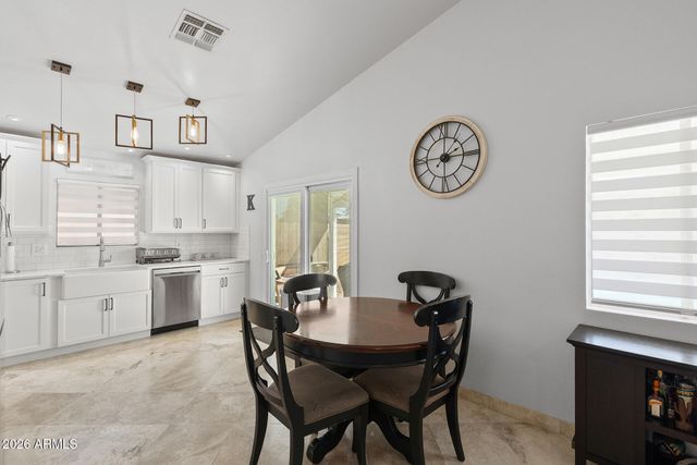 1039 W 6TH Avenue, Apache Junction, AZ 85120