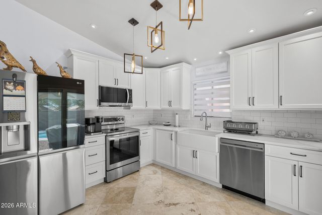 1039 W 6TH Avenue, Apache Junction, AZ 85120